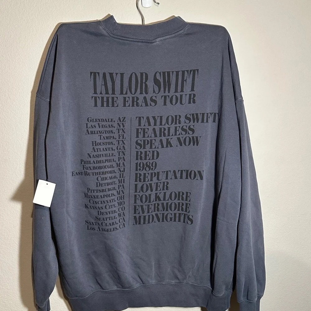 Taylor Swift blue crewneck 2XL
